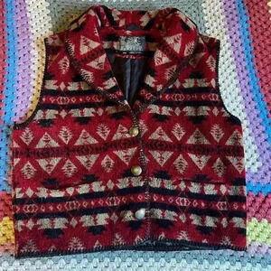 Vintage Women’s Size  M Tsunami Fluffy Vest